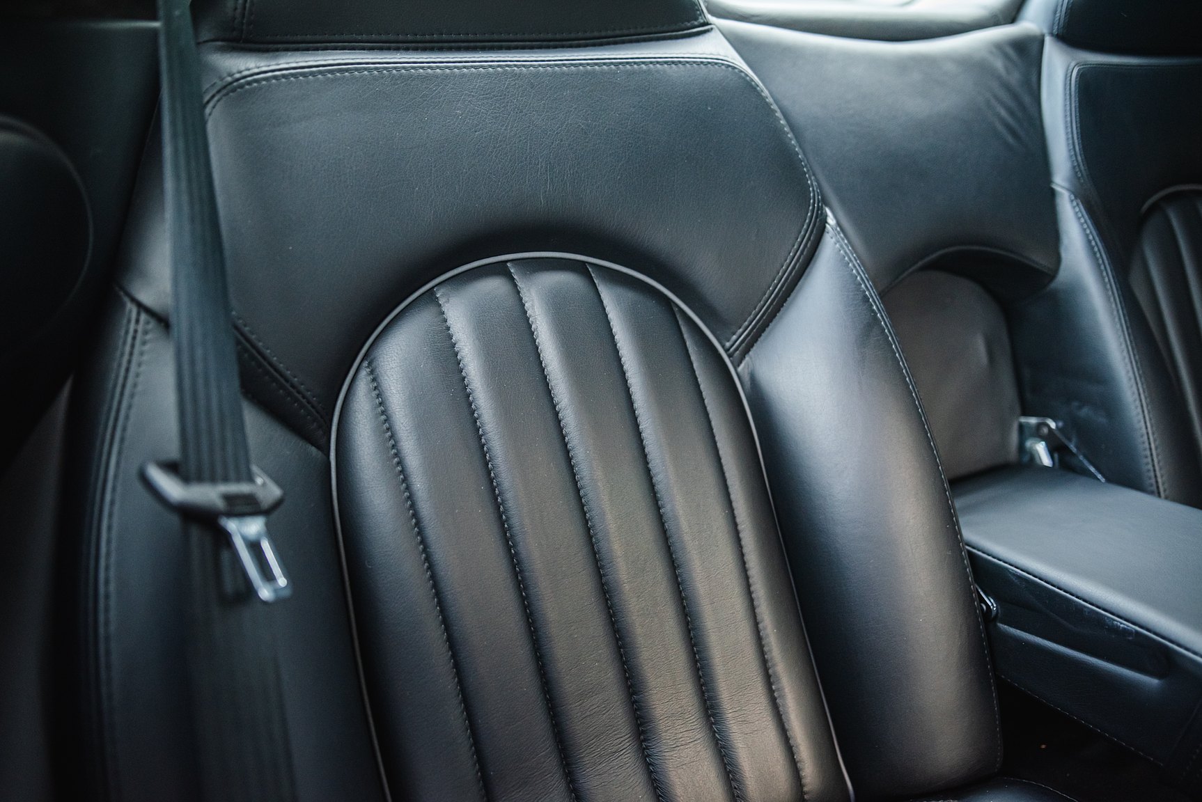 Interior image of 2000 Maserati 3200 GT