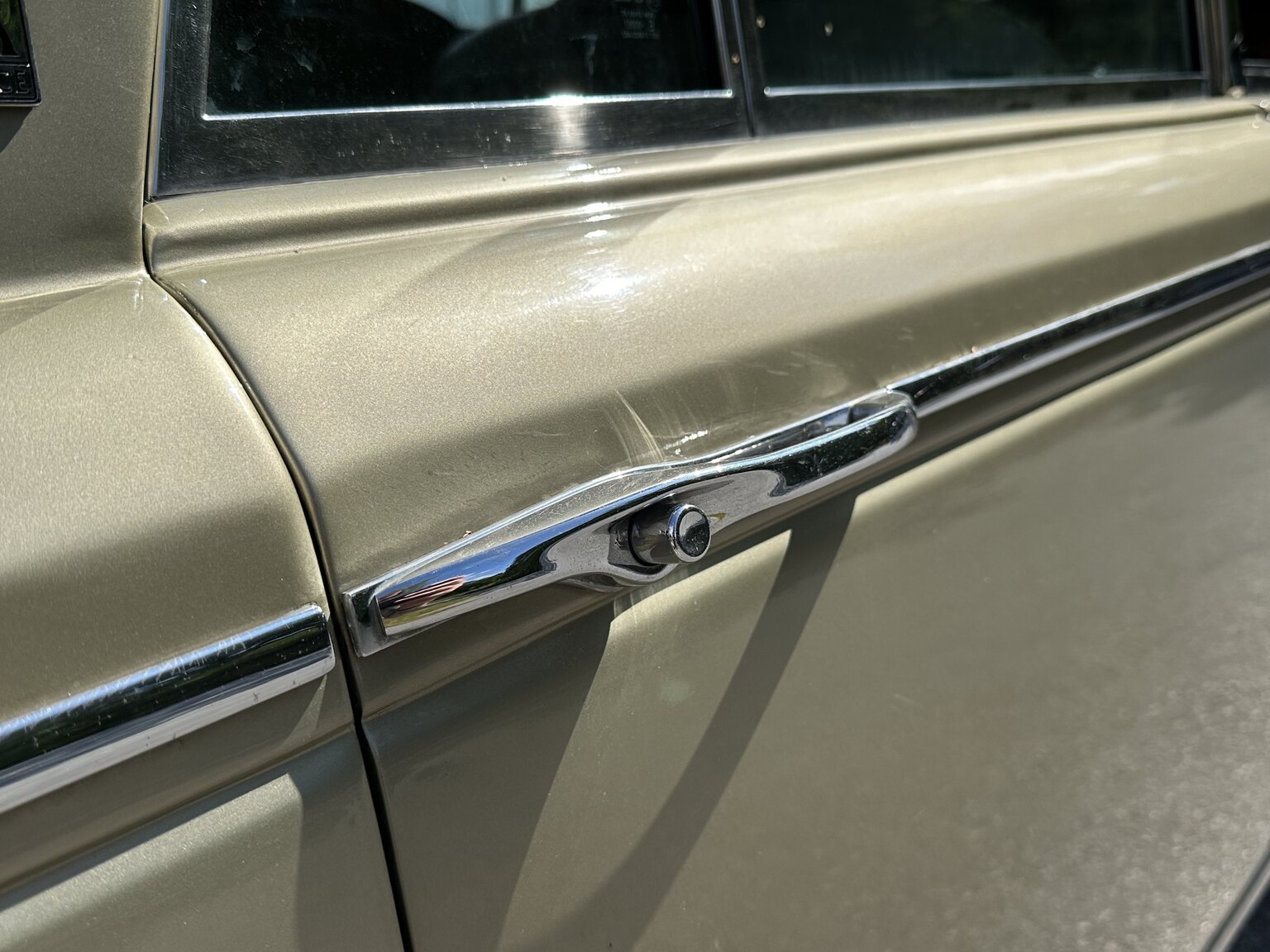 Exterior image of 1979 Rolls Royce Silver Shadow
