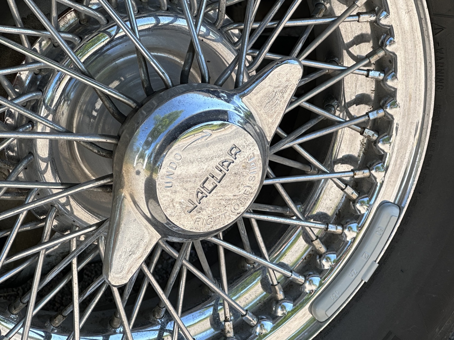 Aussenfoto 1969 Jaguar E-Type