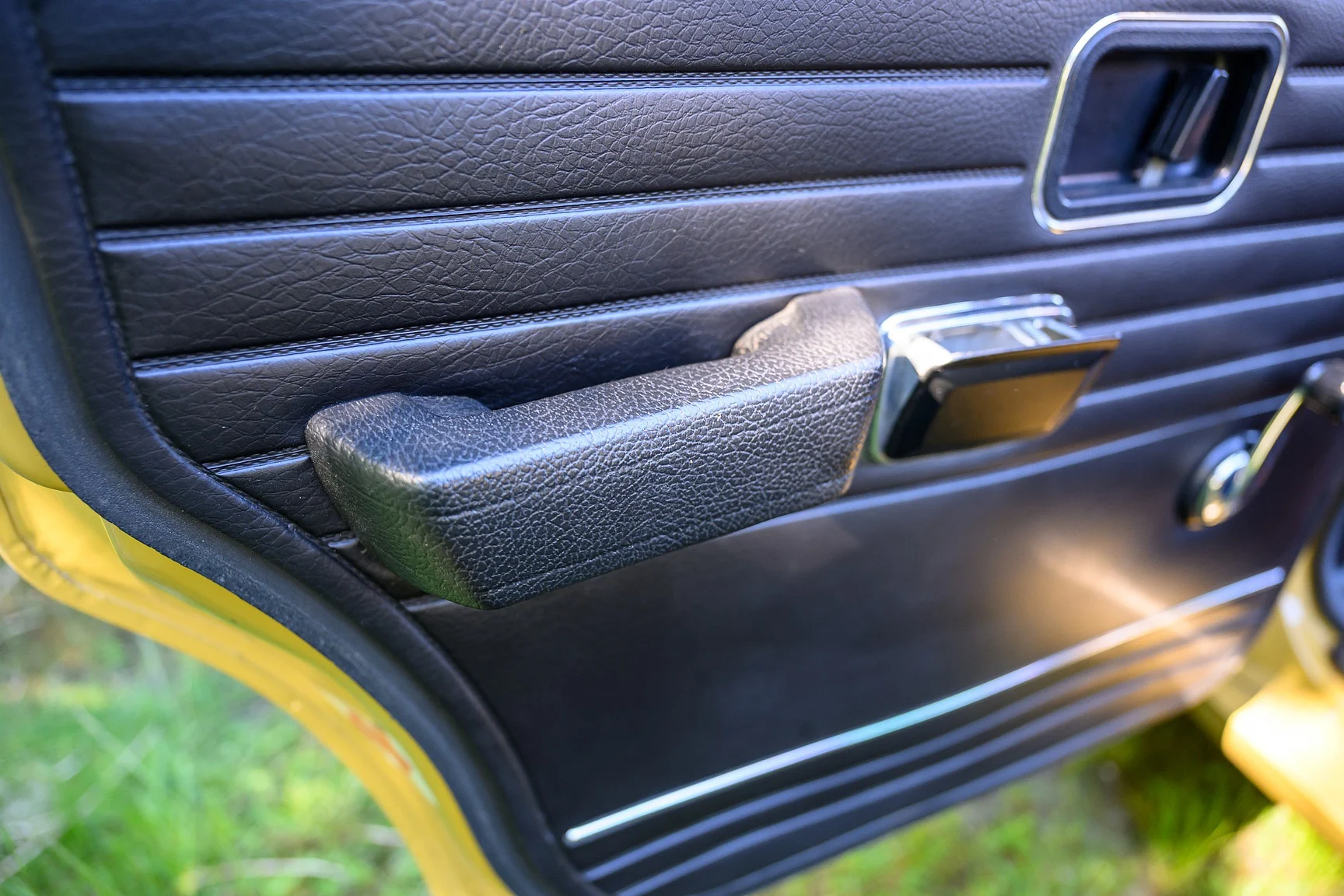 Innenraumfoto von 1971 Volvo 144 2.0 Automatic (83)