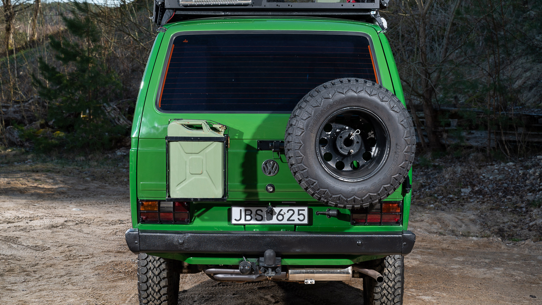 Exterior image of 1992 Volkswagen T3 Kombi Syncro 16" Westfalia