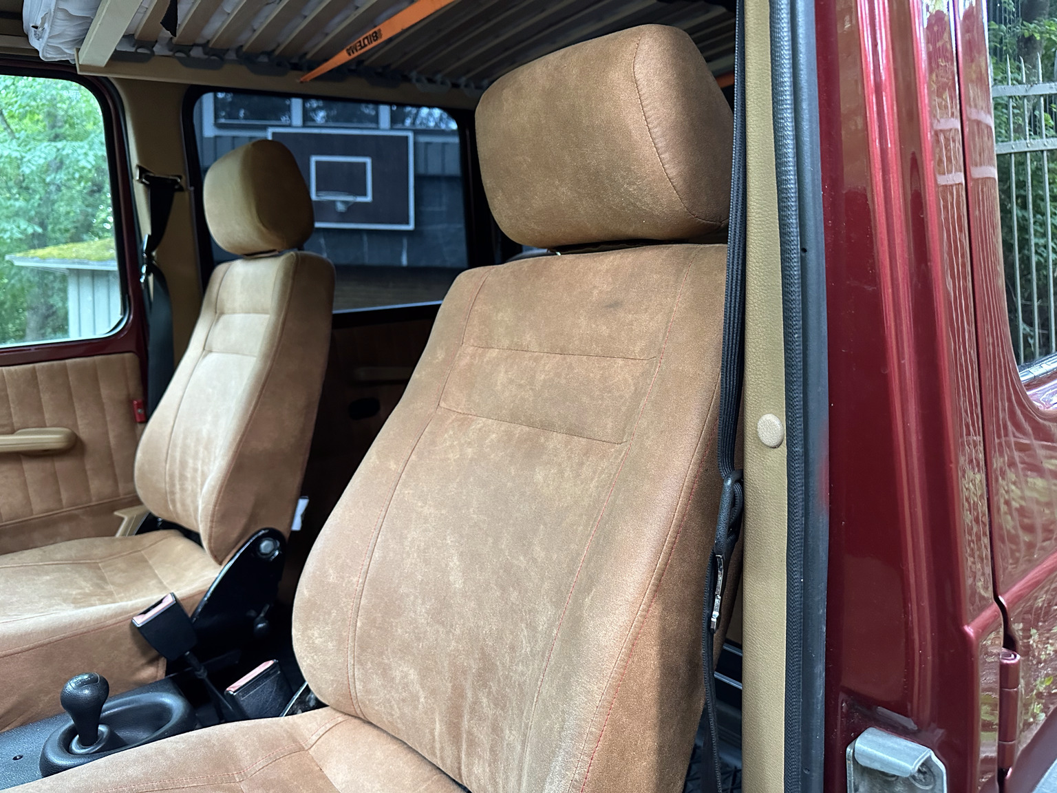 Innenraumfoto von 1986 Mercedes 280 GE (56)