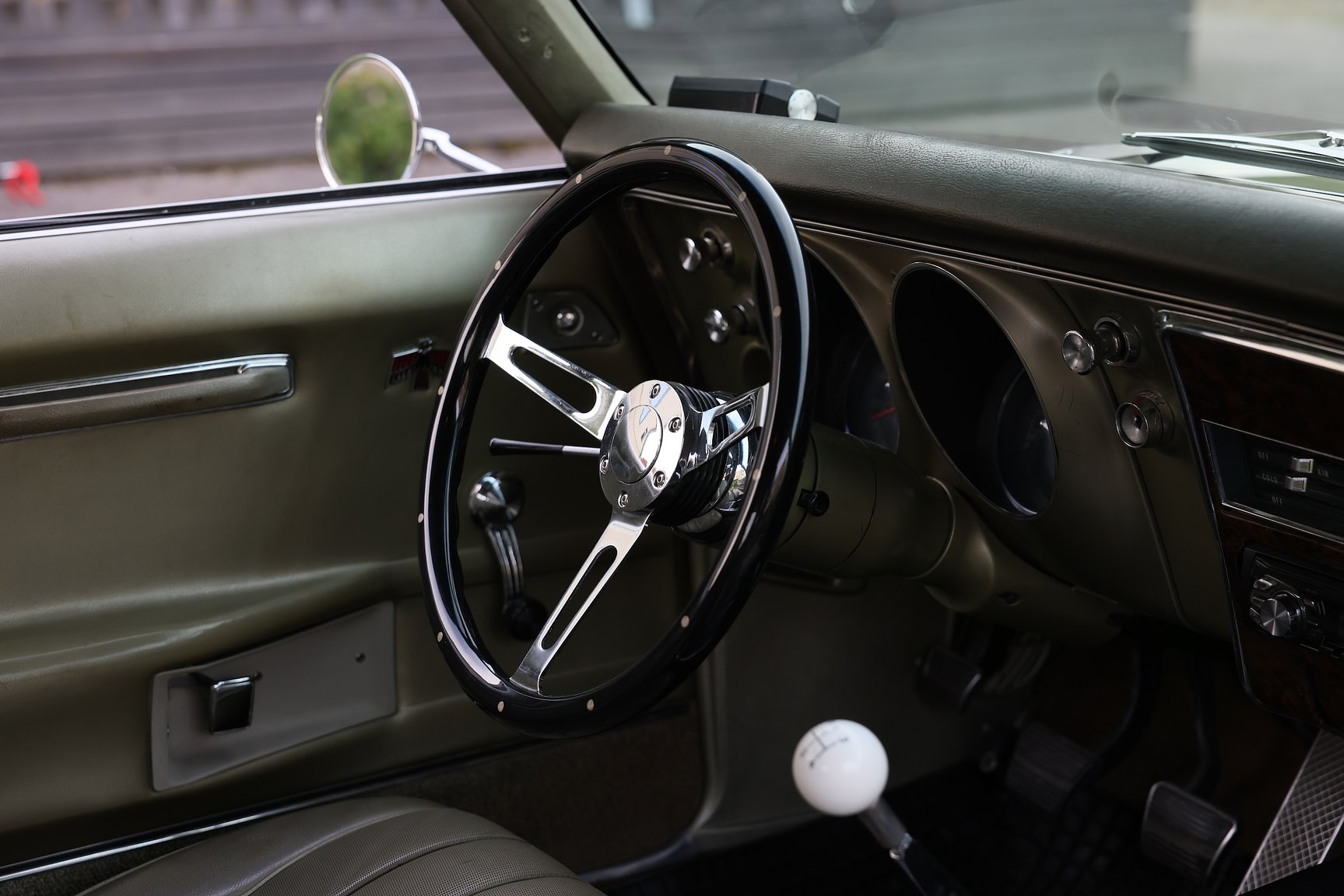 Interior image of 1968 Pontiac Firebird 400 Ram Air