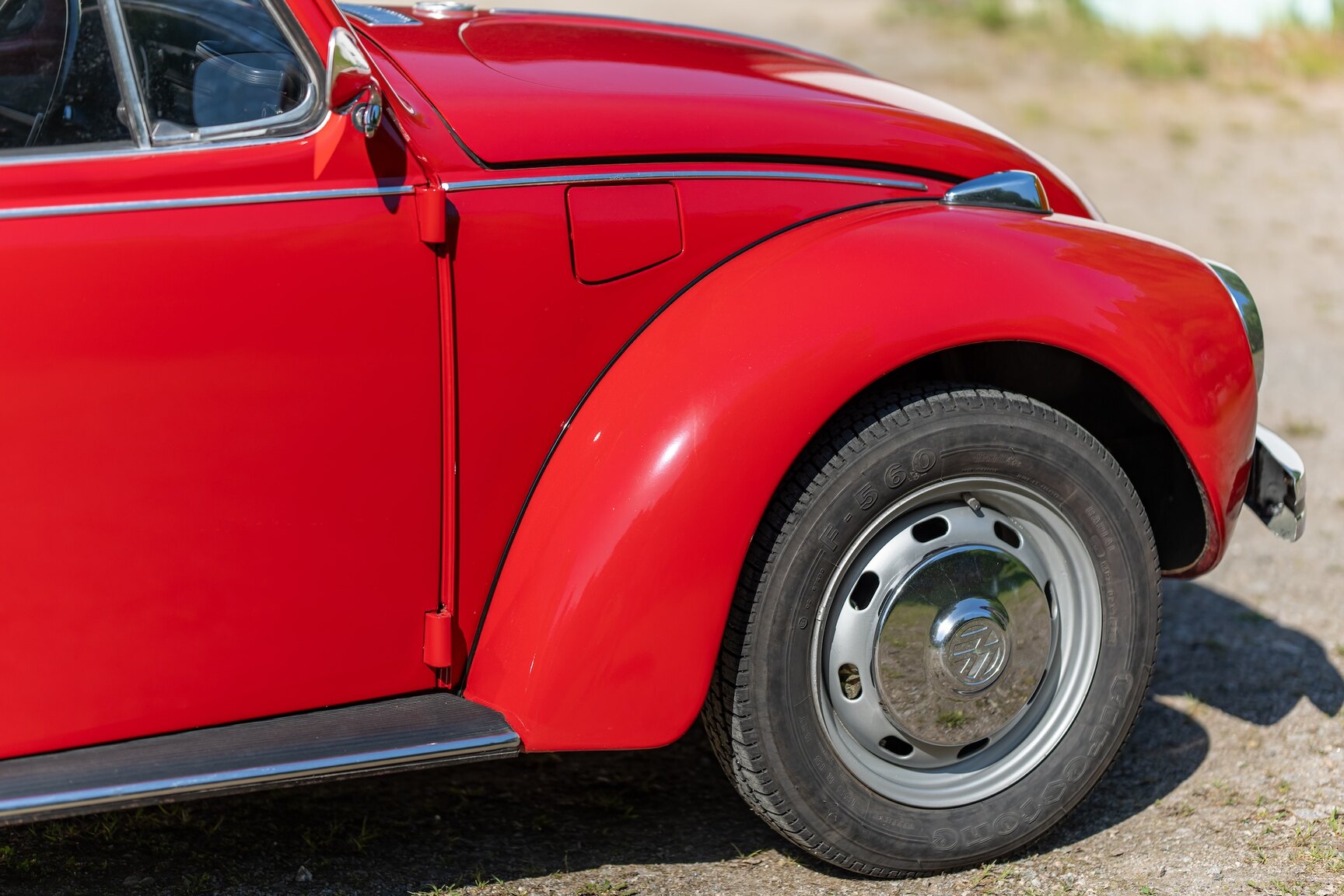 Exterior image of 1971 Volkswagen 1302 S