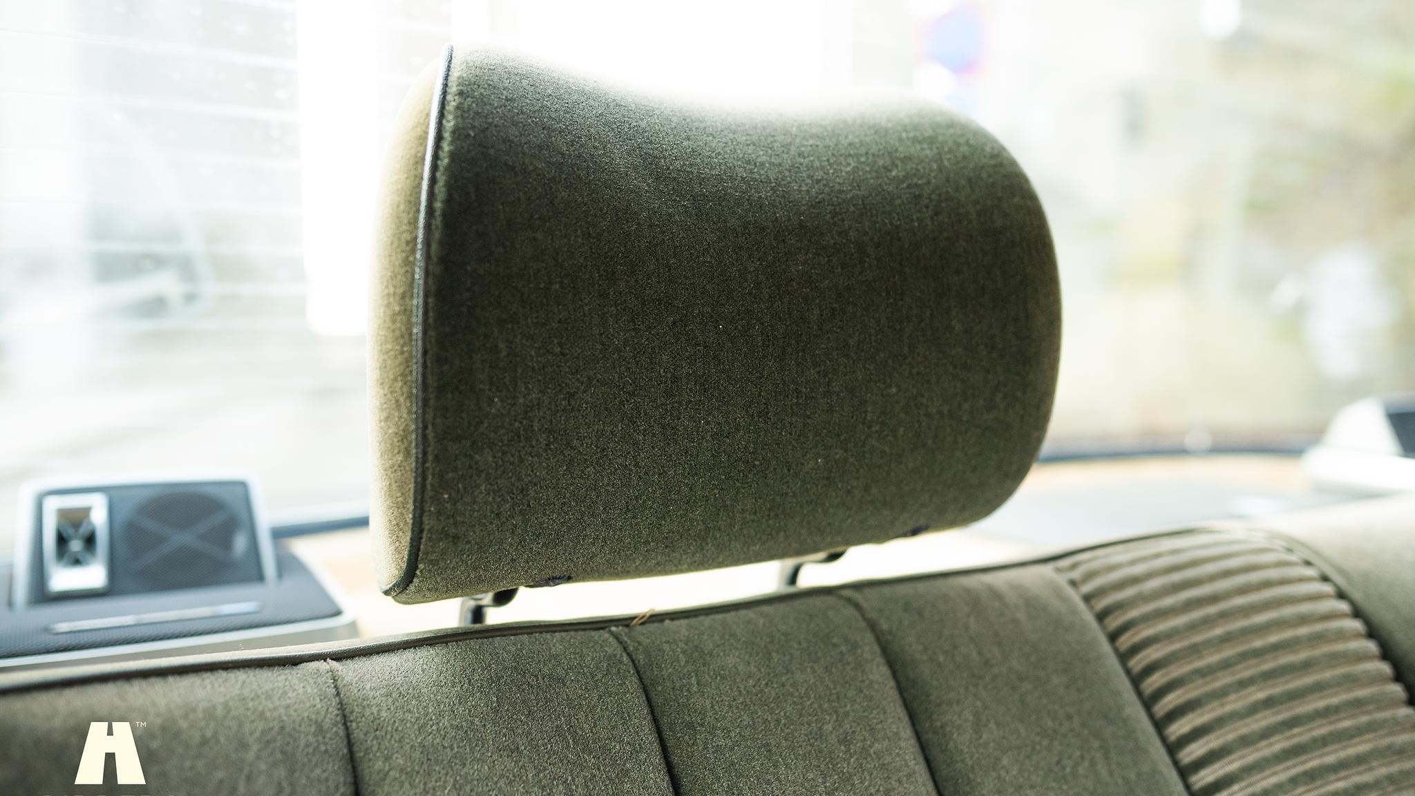 Innenraumfoto von 1985 Mercedes-Benz 200 Series 3  (52)