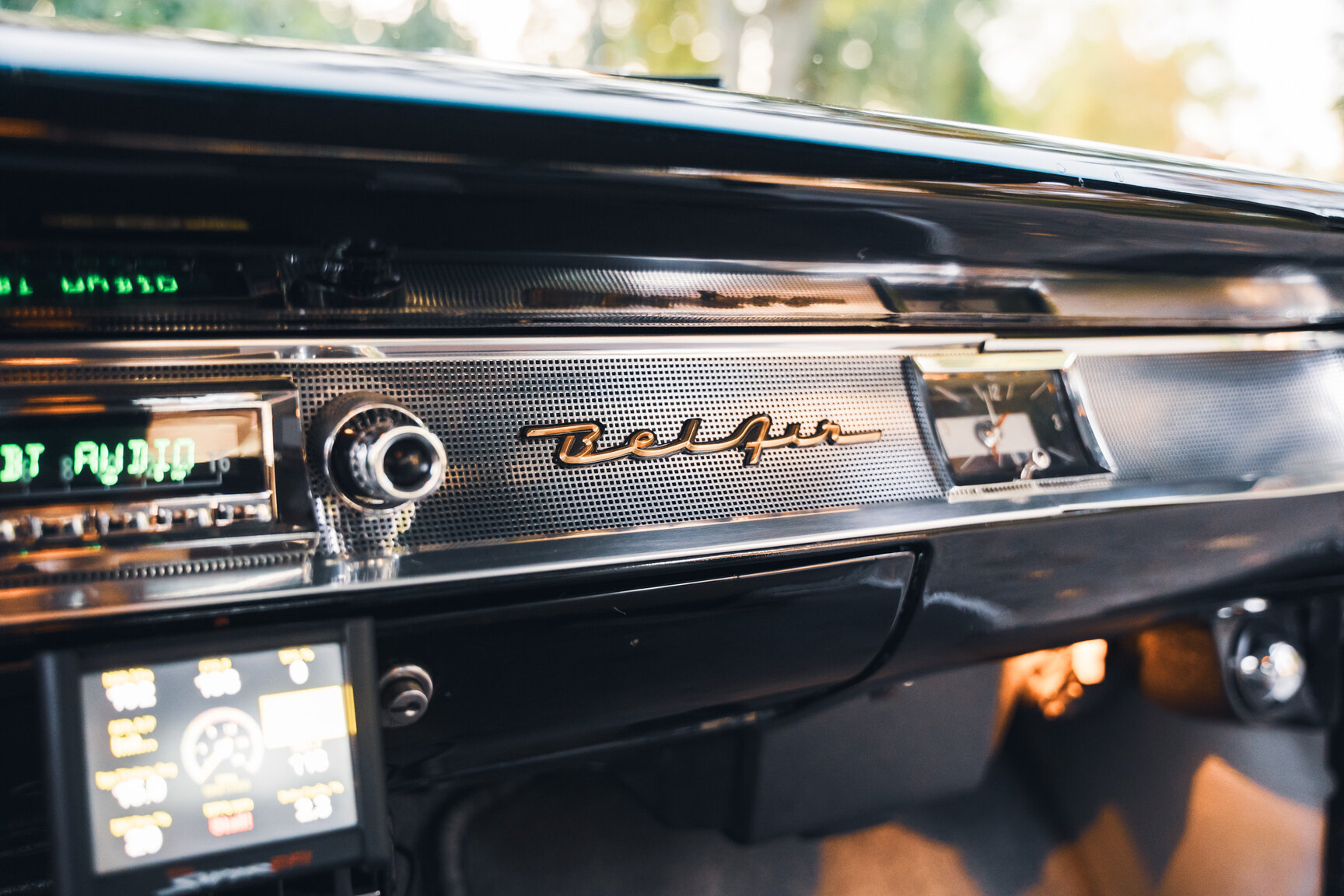 Innenraumfoto von 1957 Chevrolet Bel Air Sport Coupé (35)