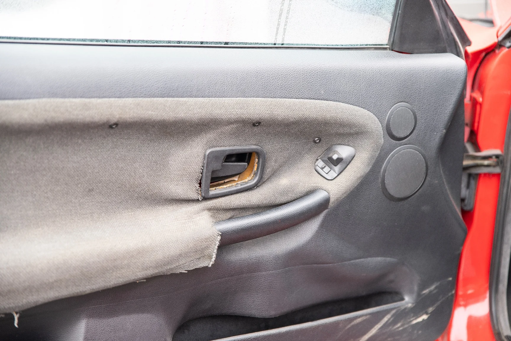 Interior image of 1992 BMW 325i Turbo (2)