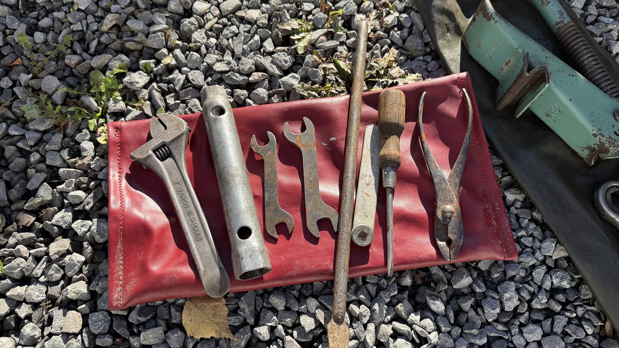 Image of 1960 Saab 96 (4) miscellaneous