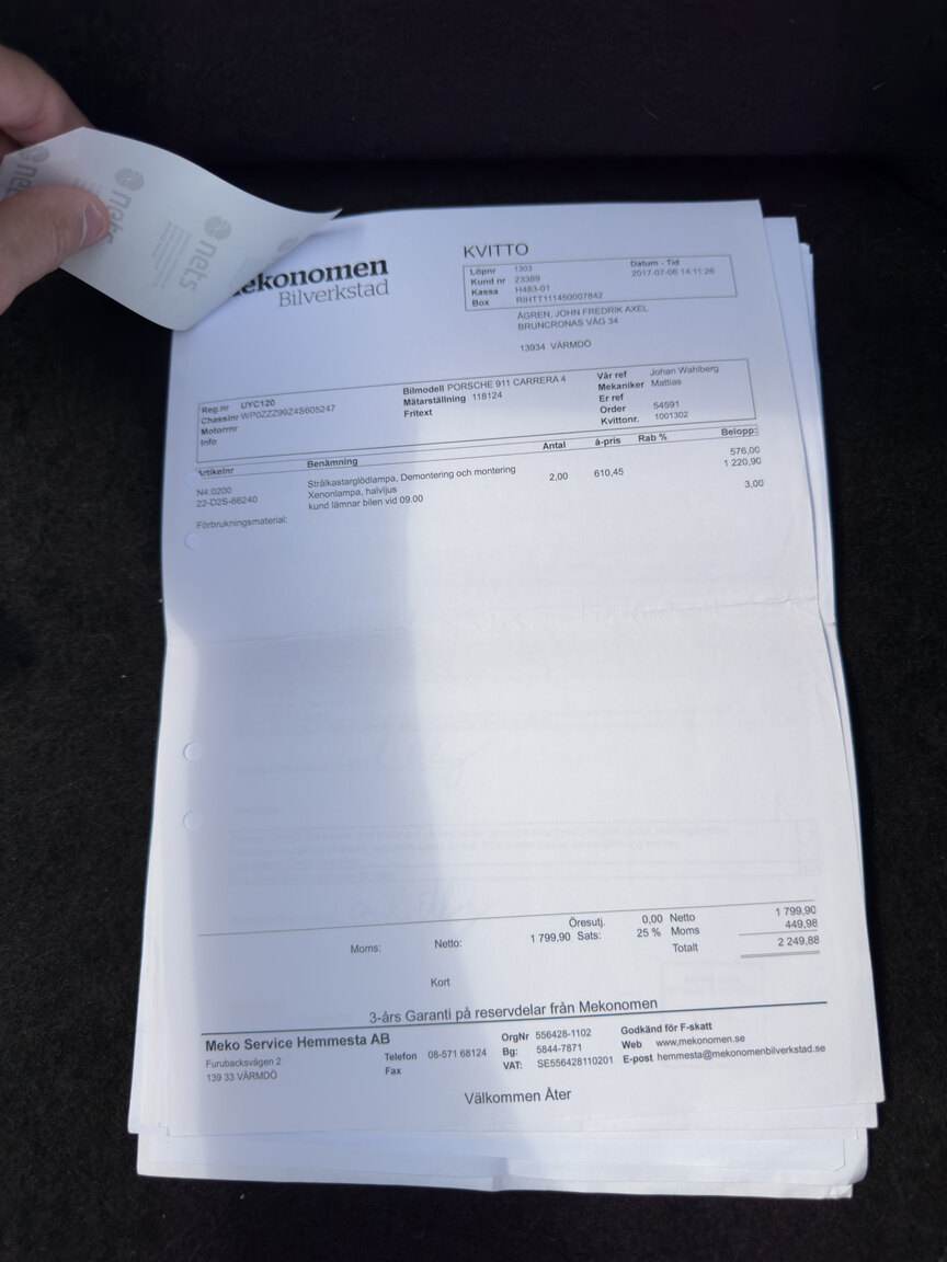 Dokumentation för 2004 Porsche 911 Carrera 4