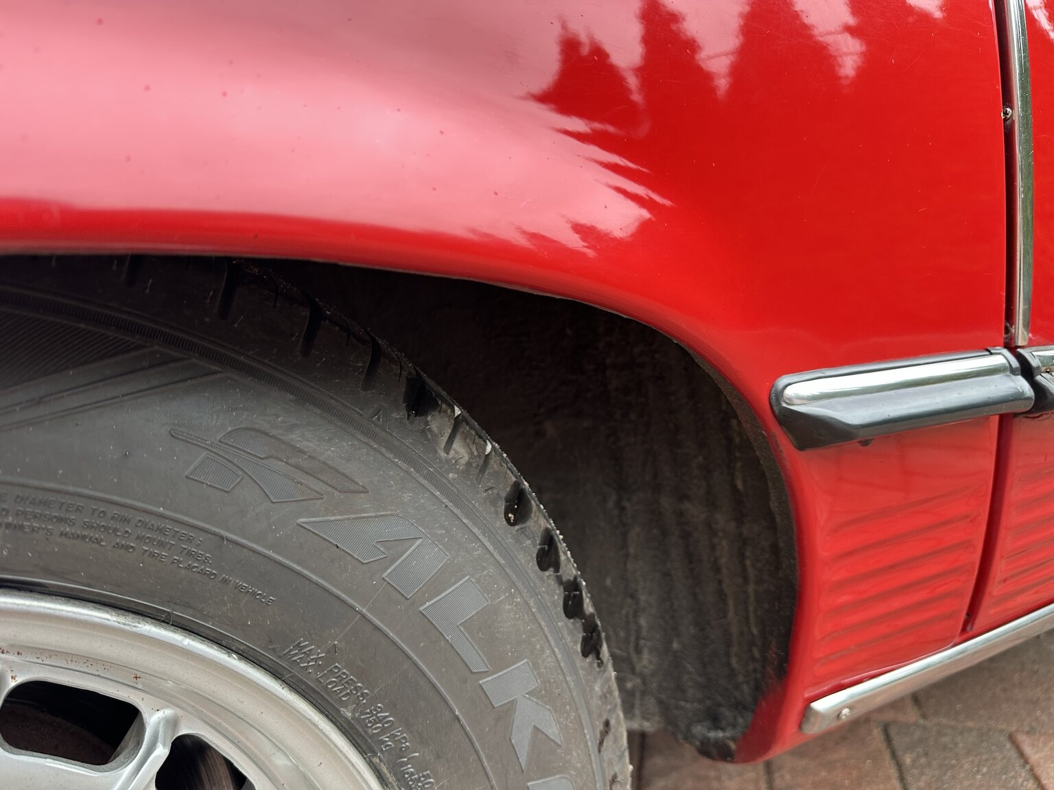 Exteriörbild på 1973 Mercedes-Benz 450 SL