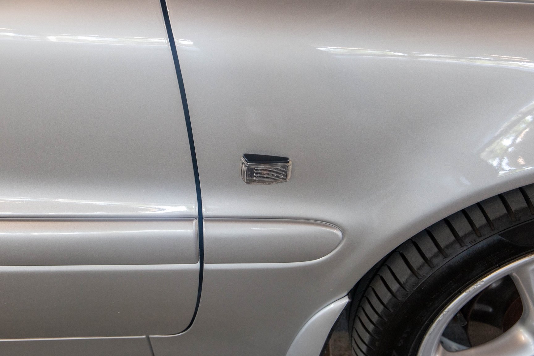 Exterior image of 1999 Volvo C70 2.5 T Manuell