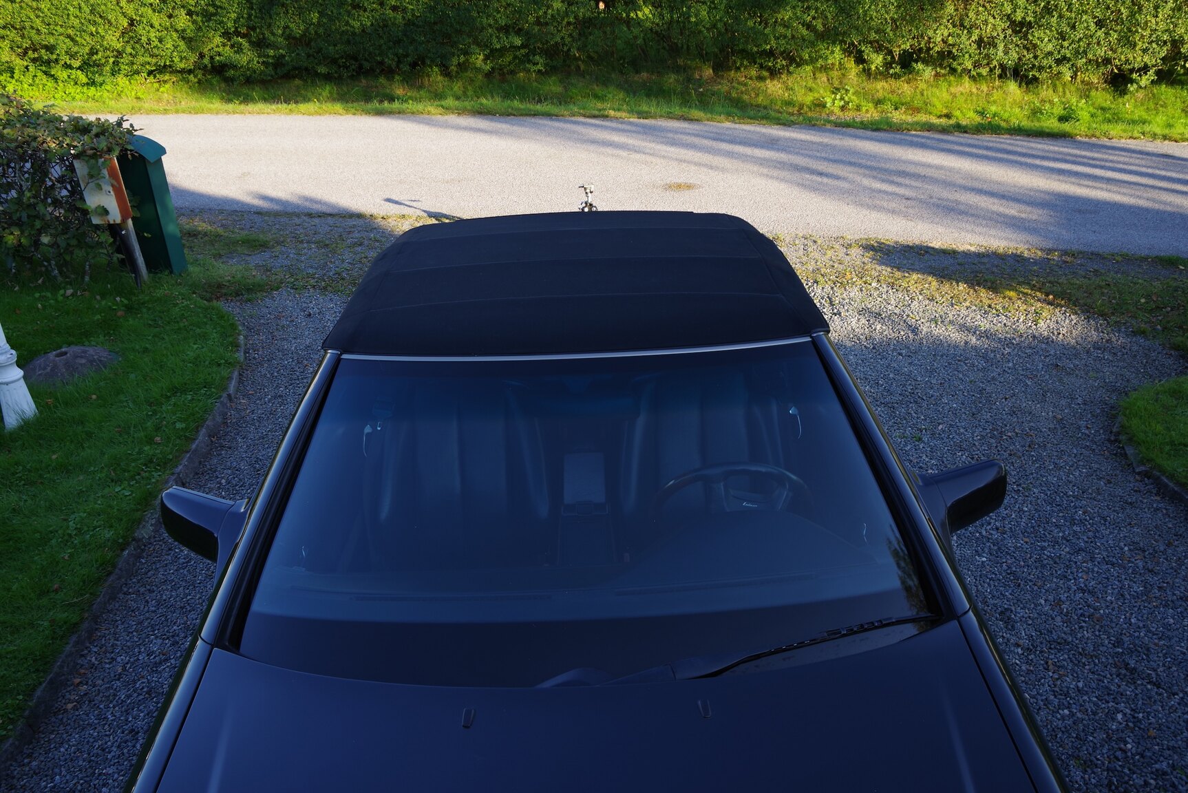 Exterior image of 1992 Mercedes-Benz 300 SL-24