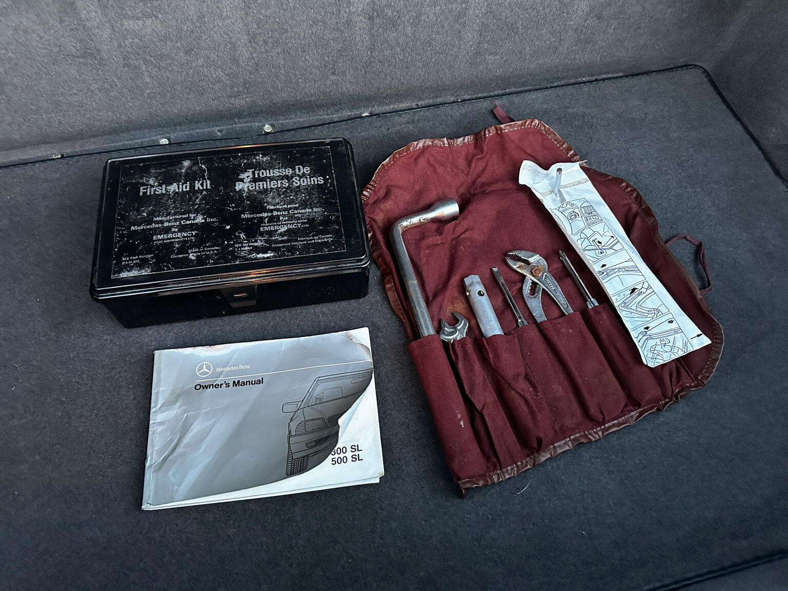 Image of 1990 Mercedes-Benz SL500 miscellaneous