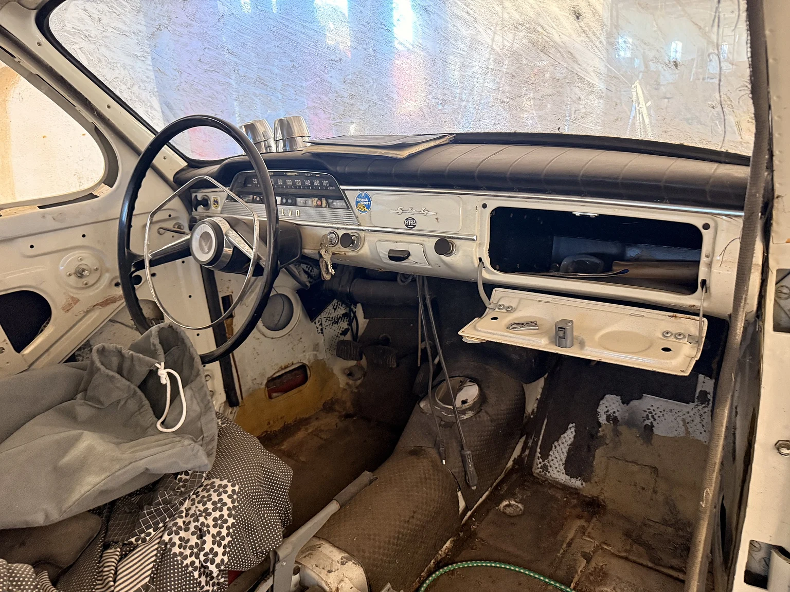 Interior image of 1965 Volvo PV 544F (19)