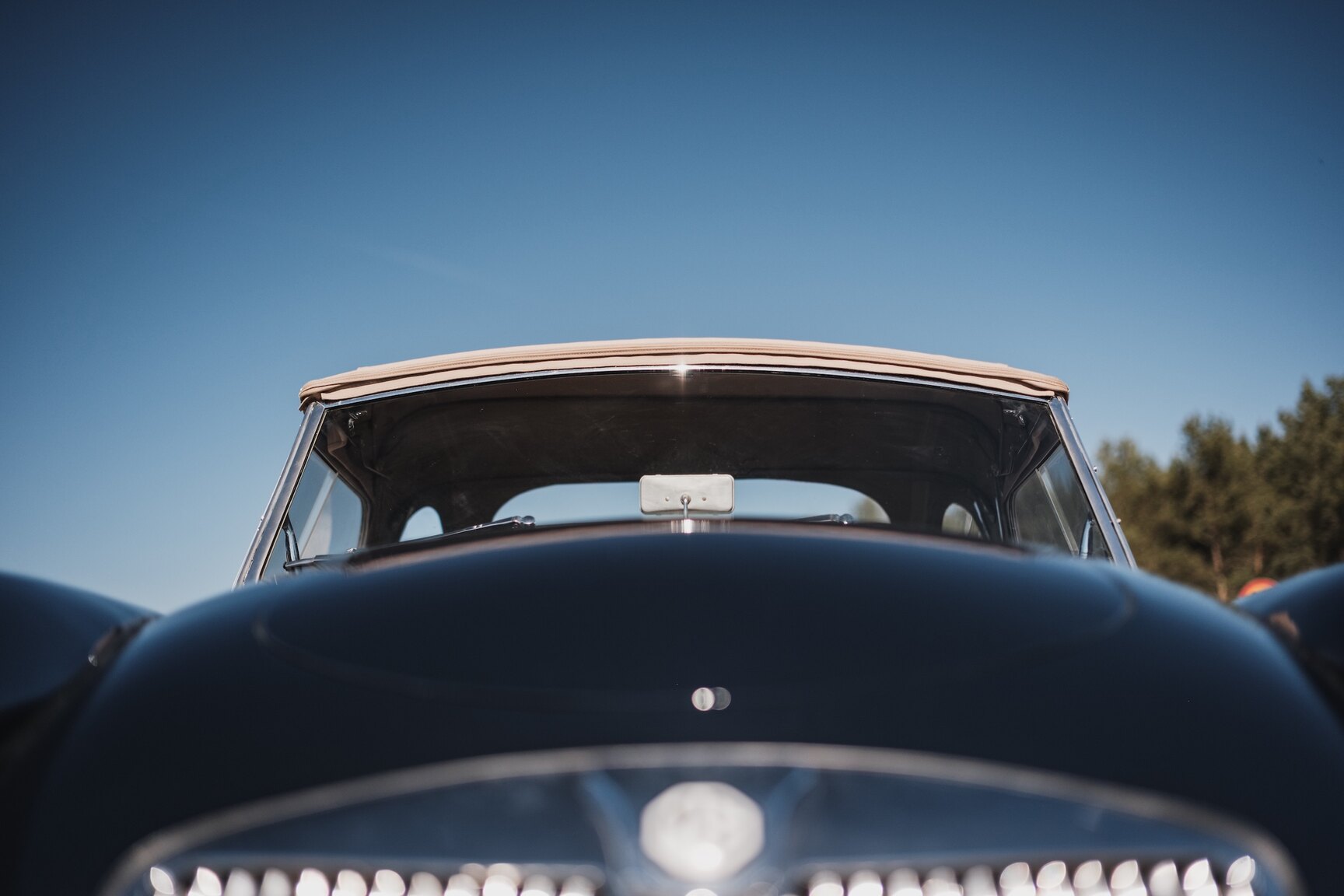 Exterior image of 1961 MG MGA 1600 mk2