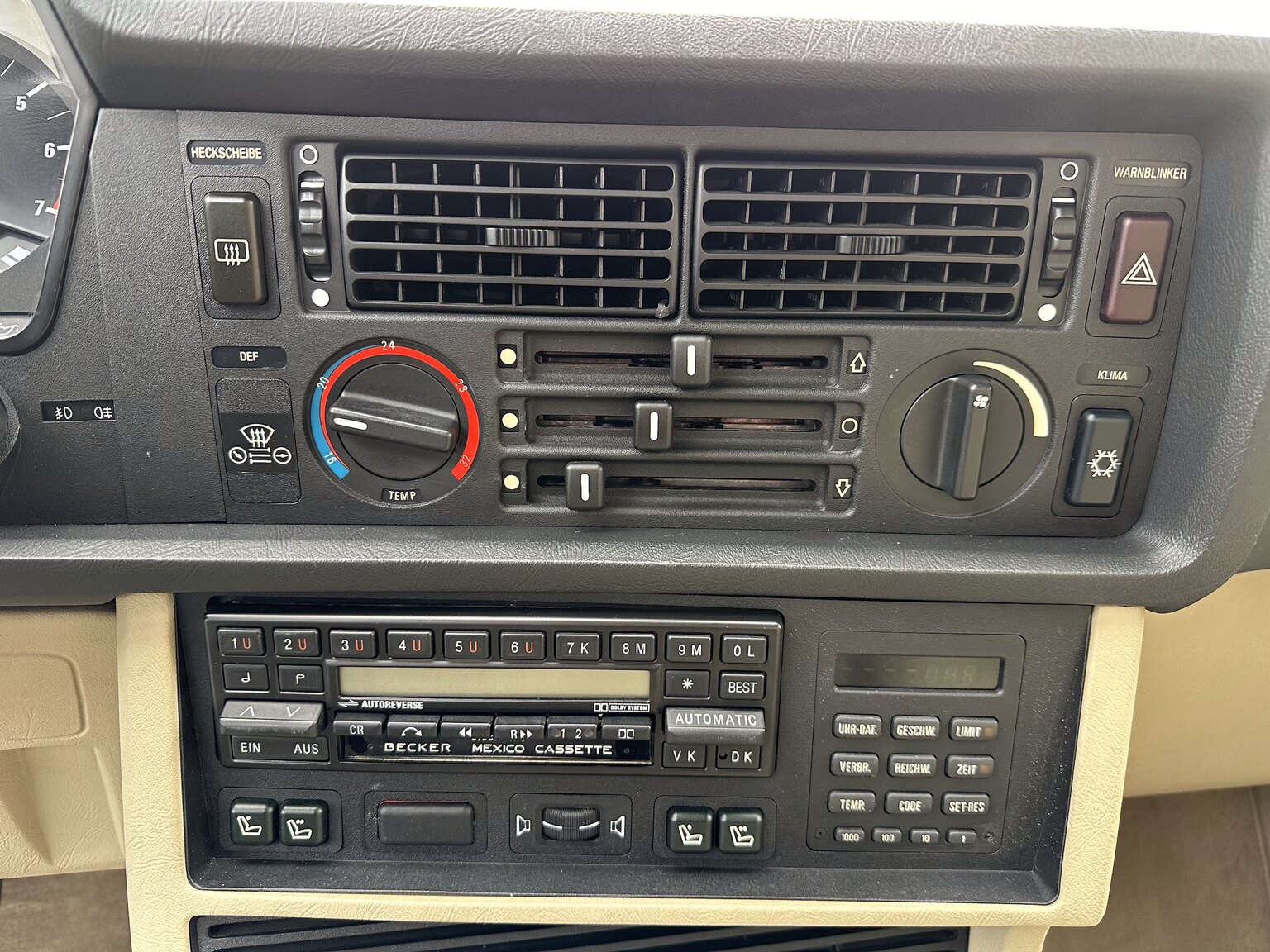 Innenraumfoto von 1986 BMW 635CSi