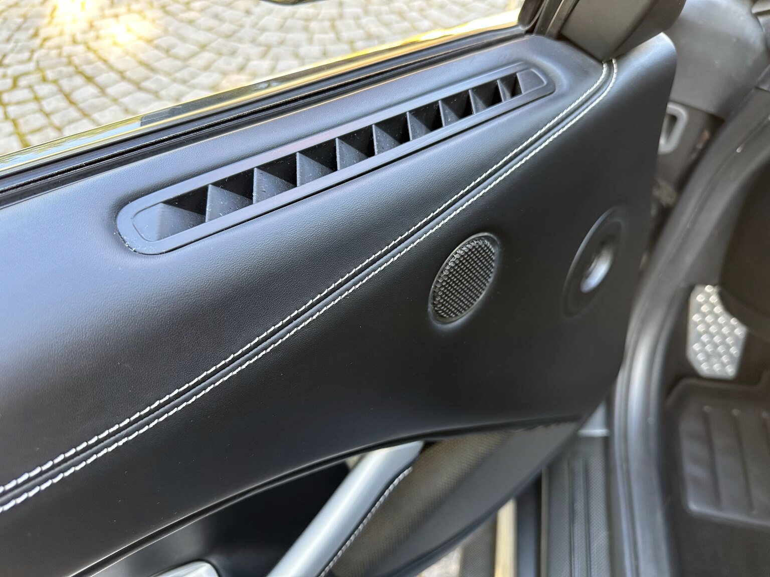 Interior image of 2013 Ferrari F12 Berlinetta