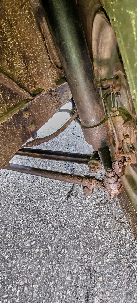 Image of 1958 Ford Anglia mechanics (9)