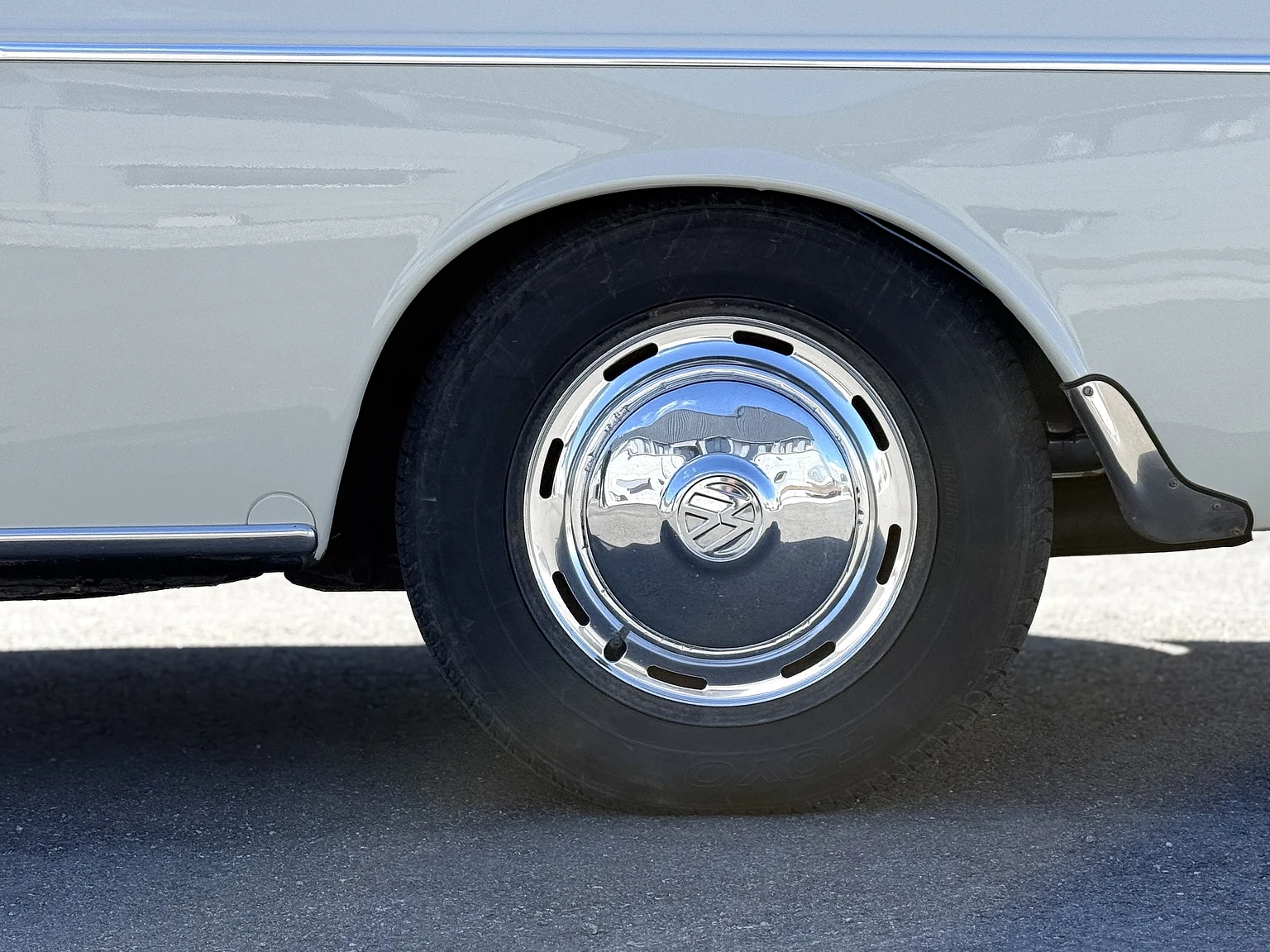 Aussenfoto 1965 Volkswagen 1500 Limousine 311 Notchback (56)