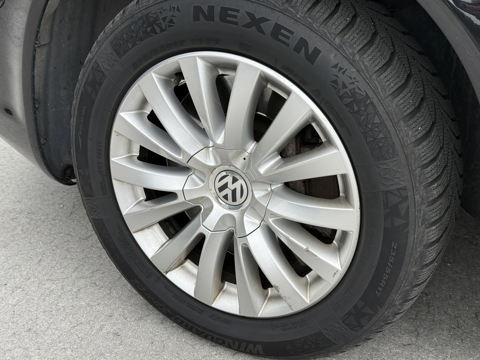 Exteriörbild på 2013 Volkswagen Phaeton 3.0 TDI (31)