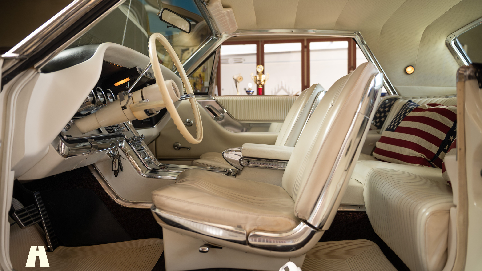 Innenraumfoto von 1964 Ford Thunderbird 6.4 HT (59)