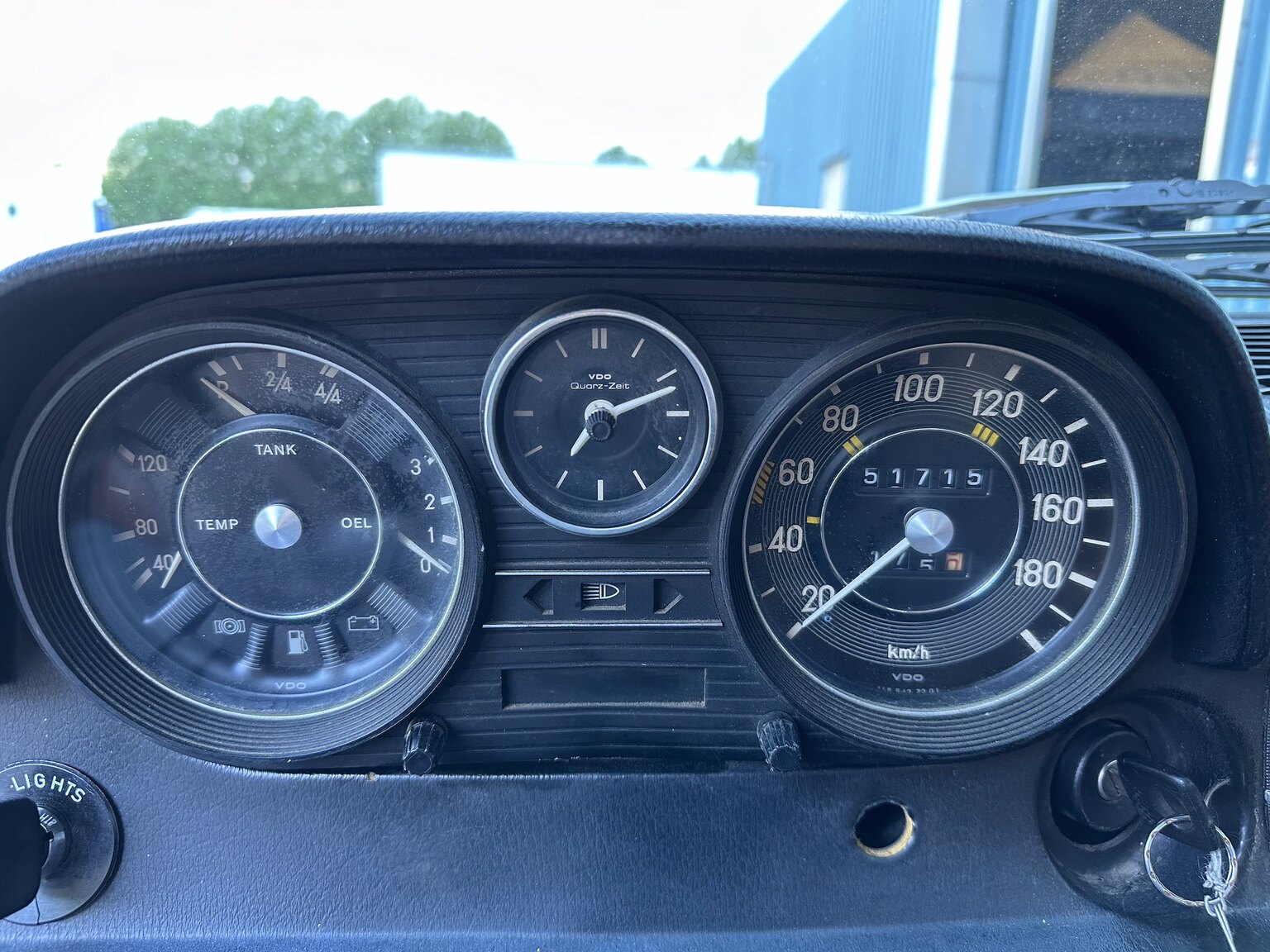 Interiörbild 1974 Mercedes Benz 230.6