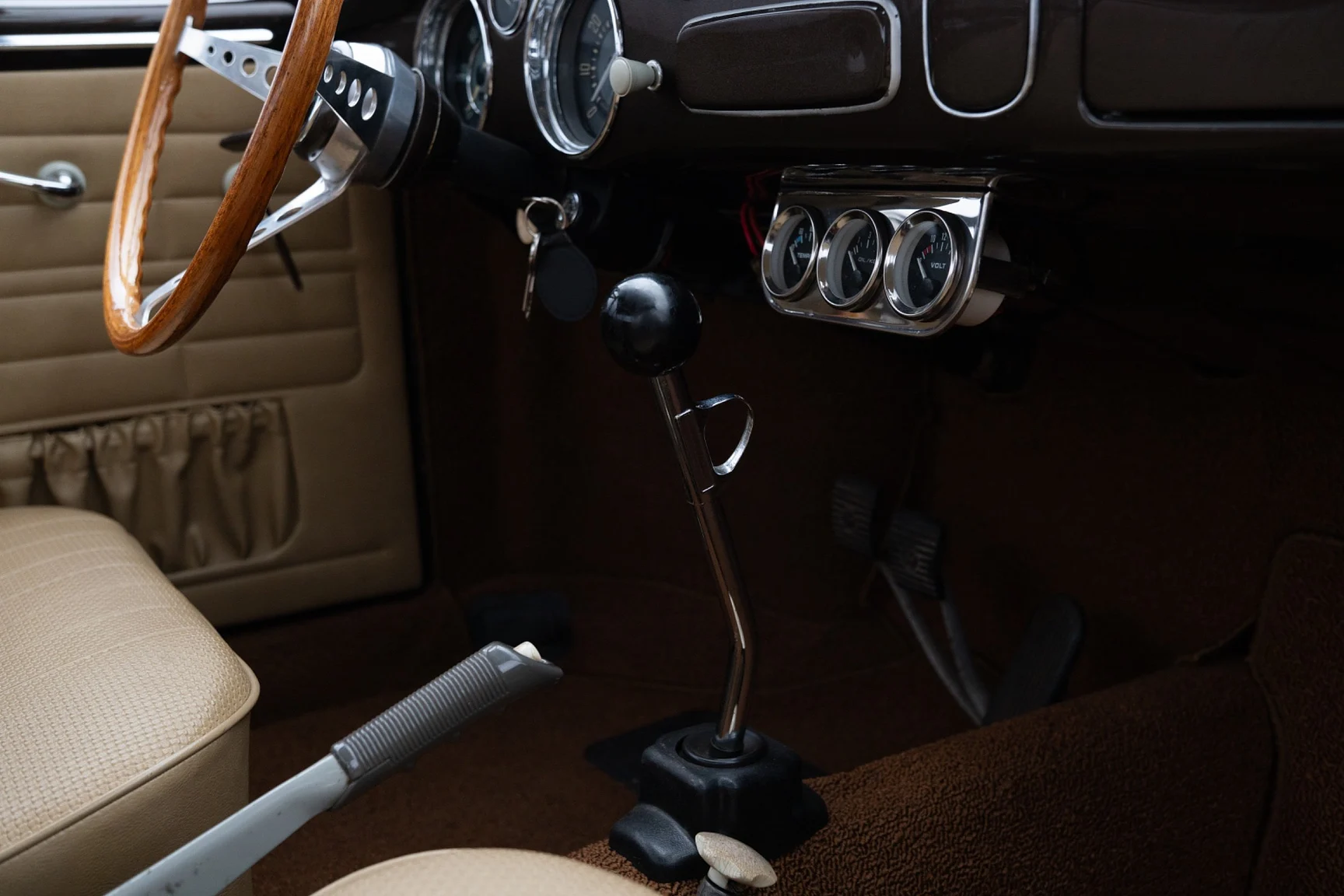 Innenraumfoto von 1962 Volkswagen 1200 Karmann Coupe (16)