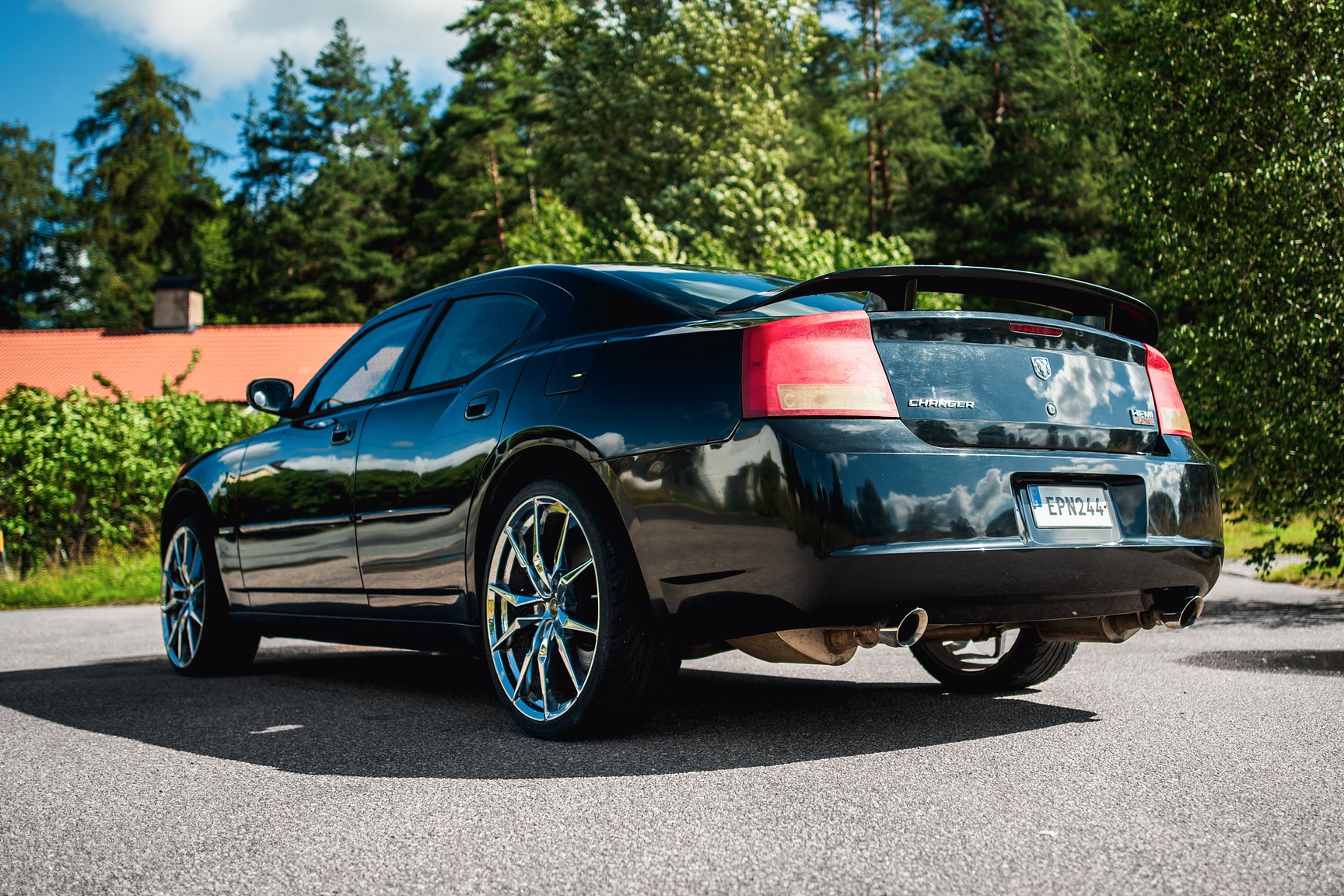 Exterior image of 2007 Dodge Charger 5.7 V8 HEMI 