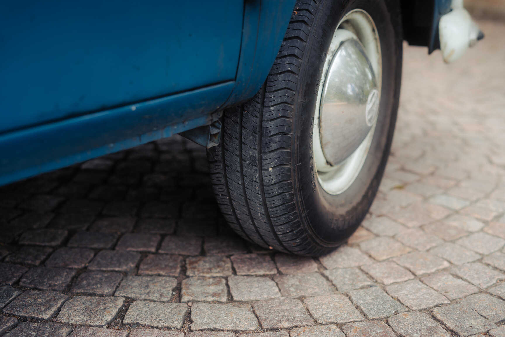 Aussenfoto 1964 Volkswagen Kleinbus Transporter 1500 Deluxe “21-fönsters Samba”