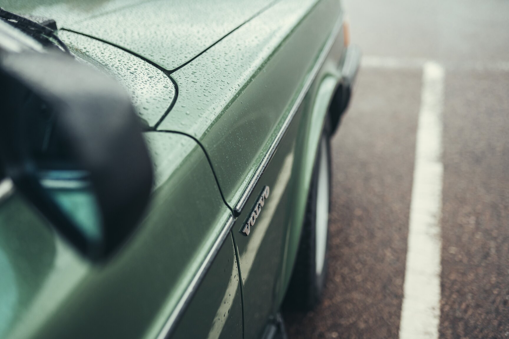 Exterior image of 1981 Volvo 244