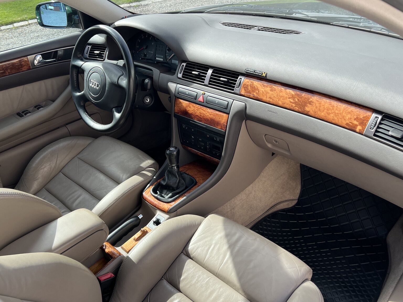 Interiörbild 1998 Audi A6 Avant 1.8T