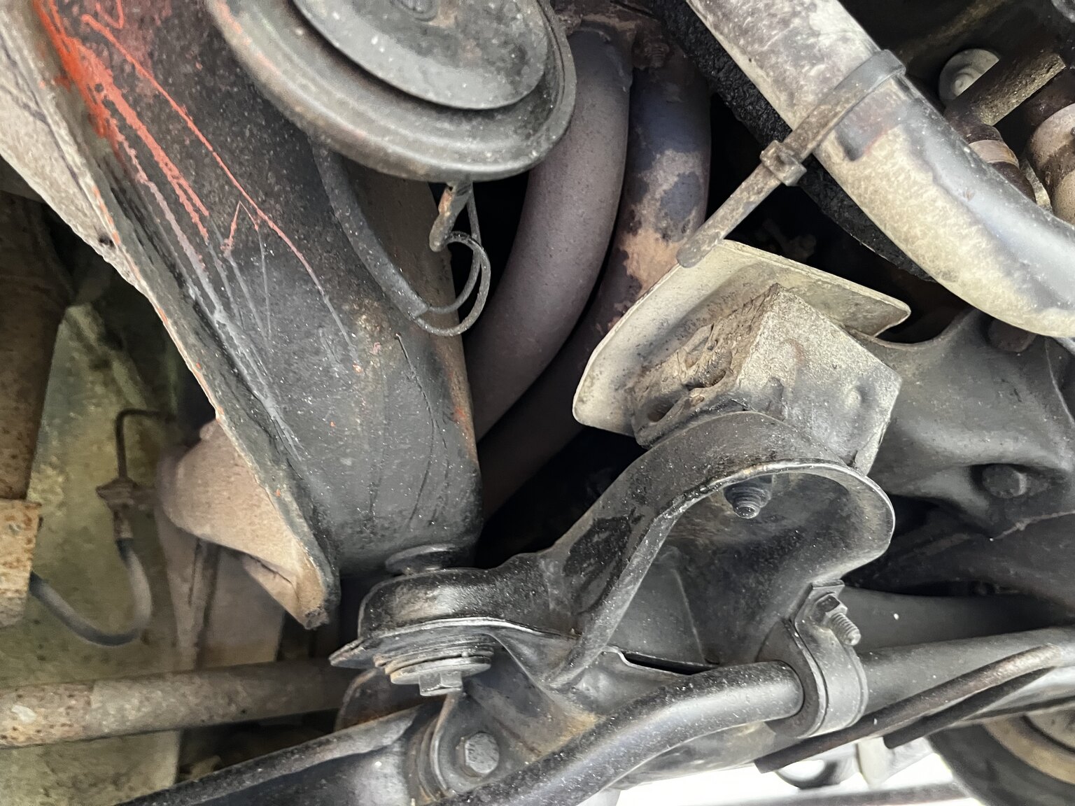 Image of 1976 Audi 80 GL B1  (14) mechanics