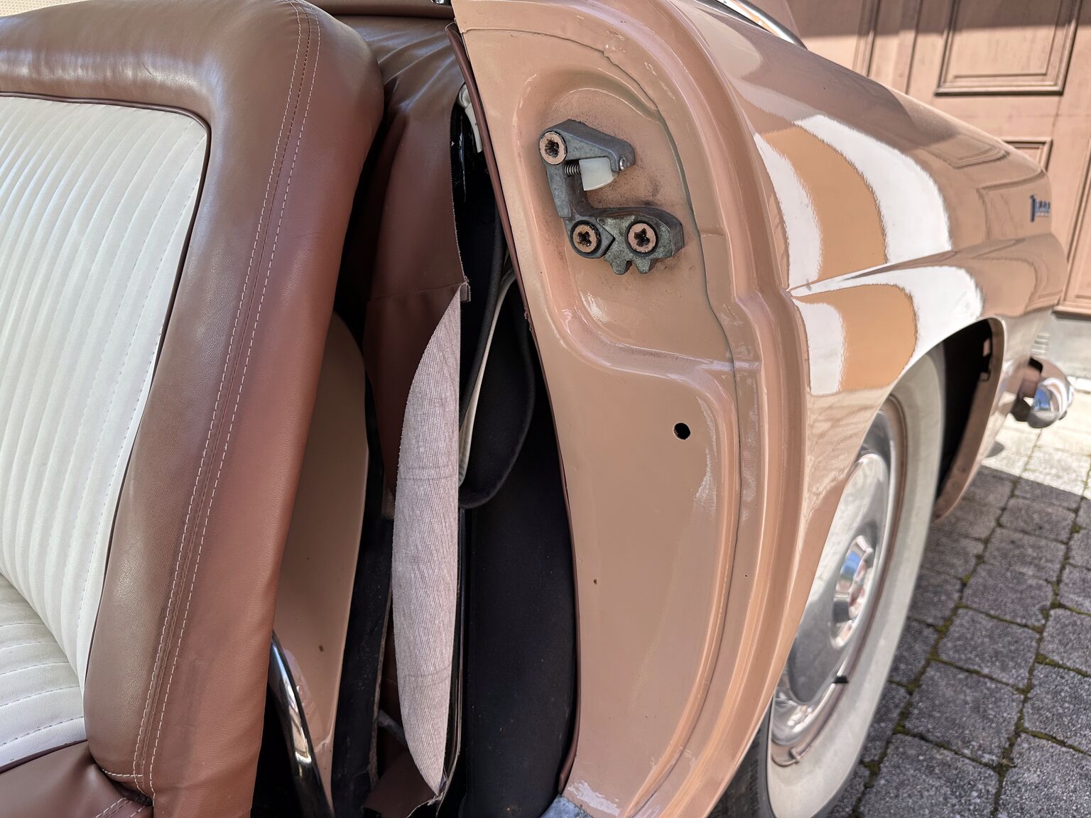 Innenraumfoto von 1956 Ford Thunderbird Convertible