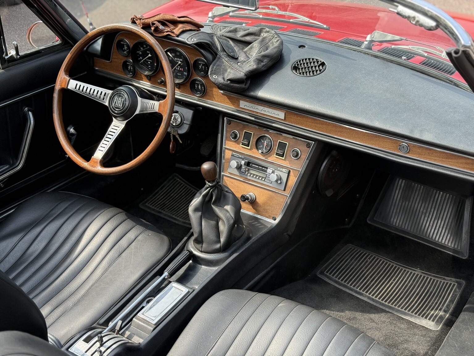 Interior image of 1968 Fiat Dino Spider