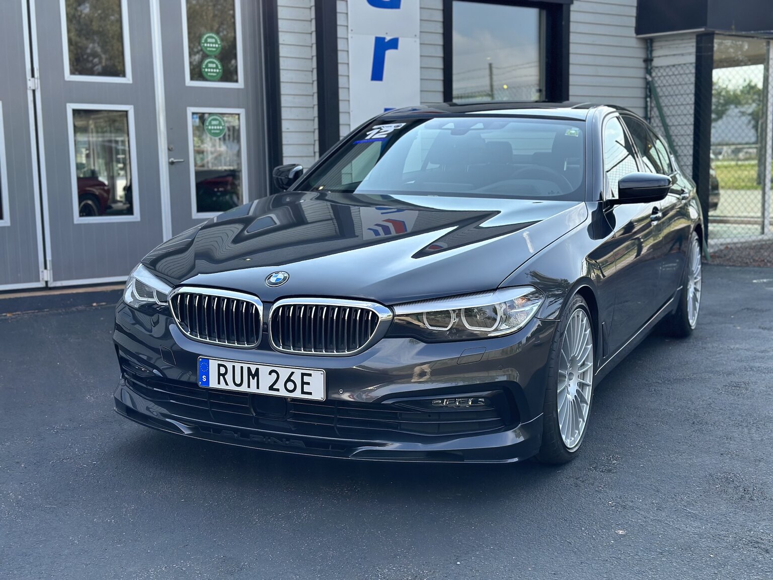 Exterior image of 2019 ALPINA B5 S Bi-Turbo Sedan ALLRAD