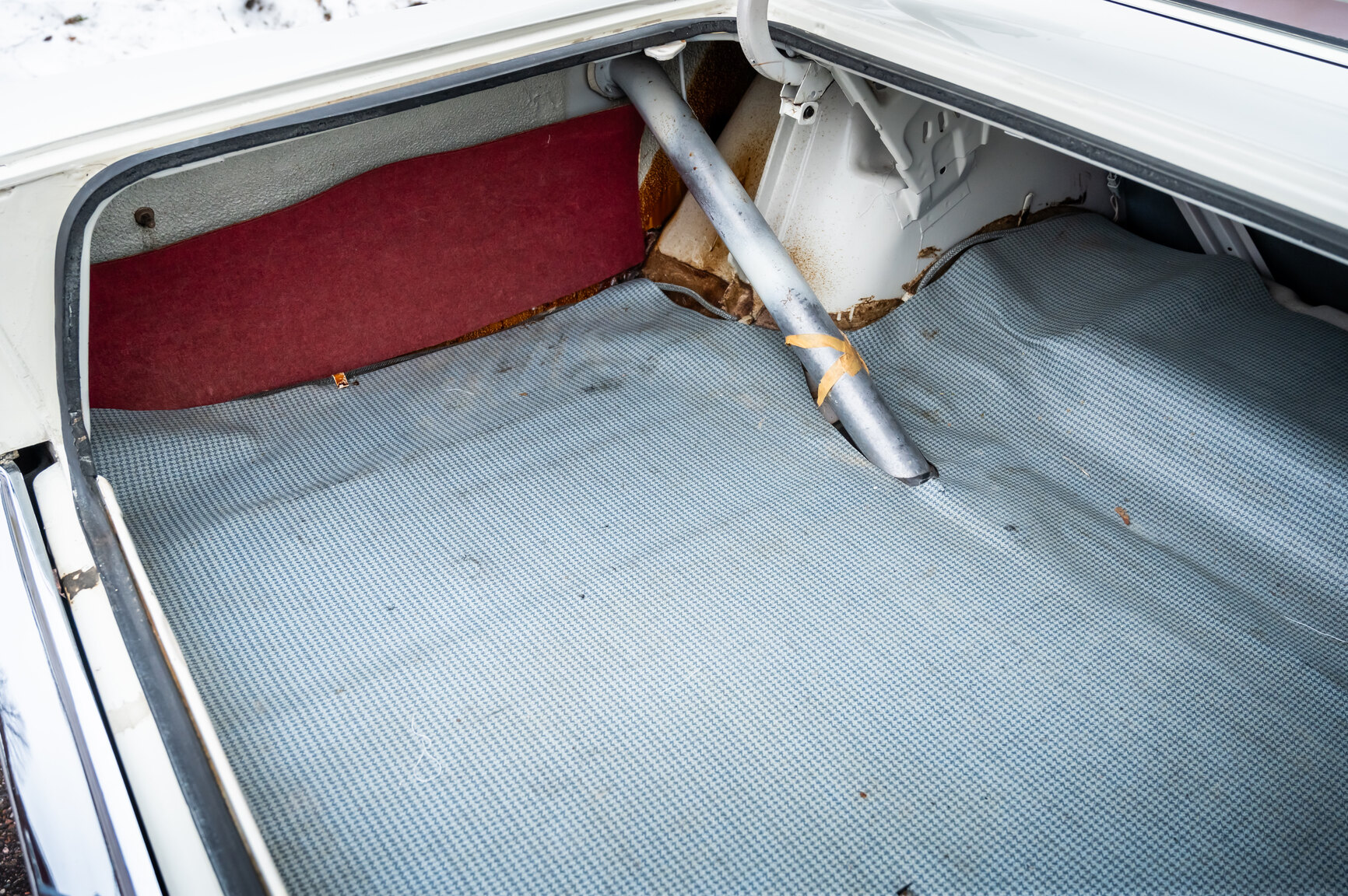 Innenraumfoto von 1967 Plymouth Valiant V 100 Sedan