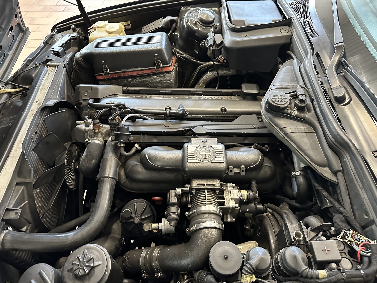 Image of 1991 ALPINA BMW ALPINA B10 BI-TURBO mechanics