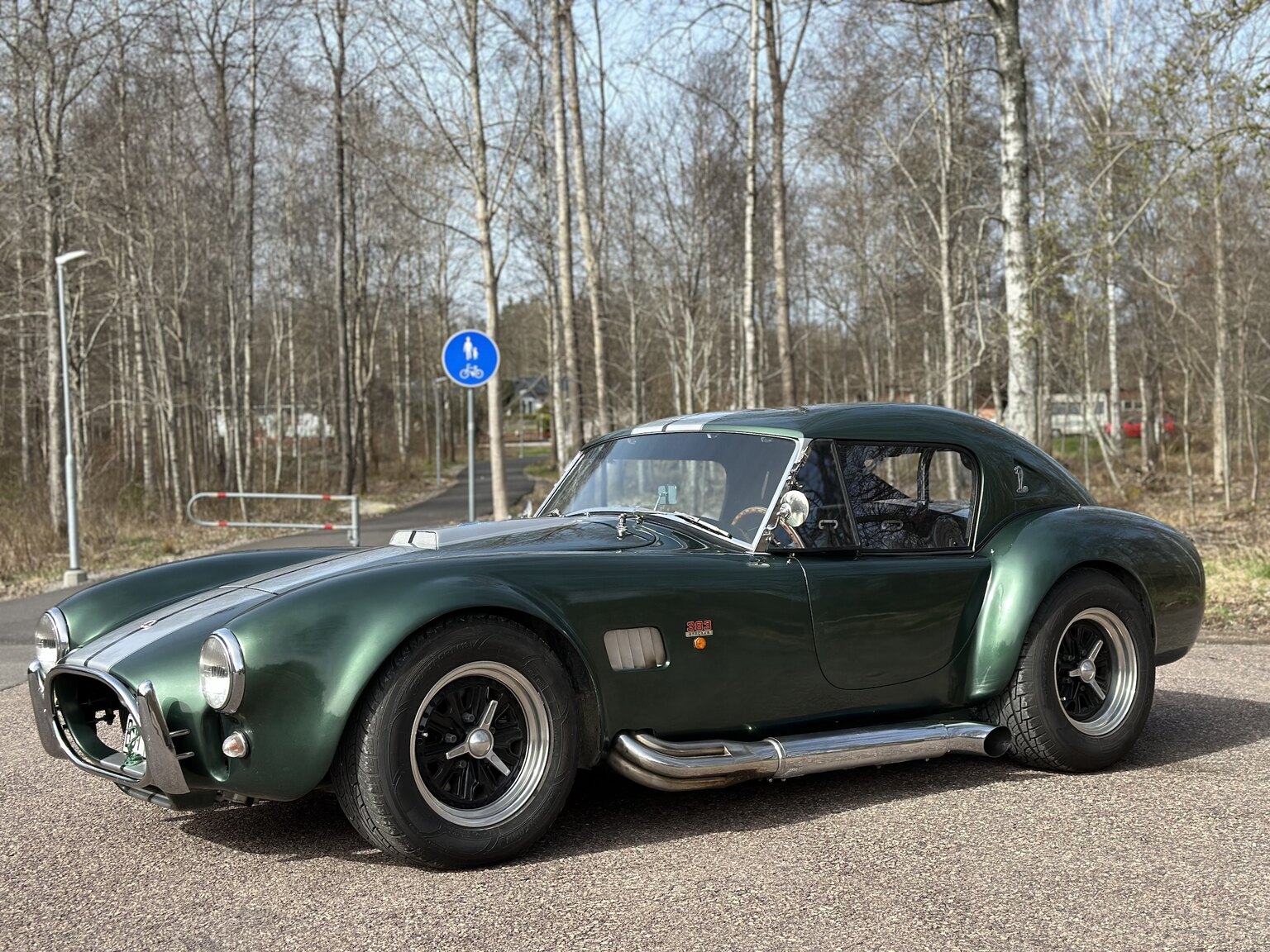 Exteriörbild på 2008 AC Cobra replica