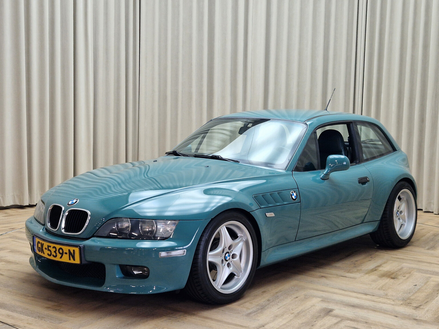 Aussenfoto 2000 BMW Z3 Coupé 3.0