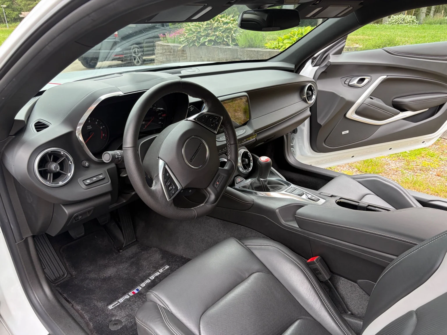 Bild von 2017 Chevrolet Camaro SS (50)