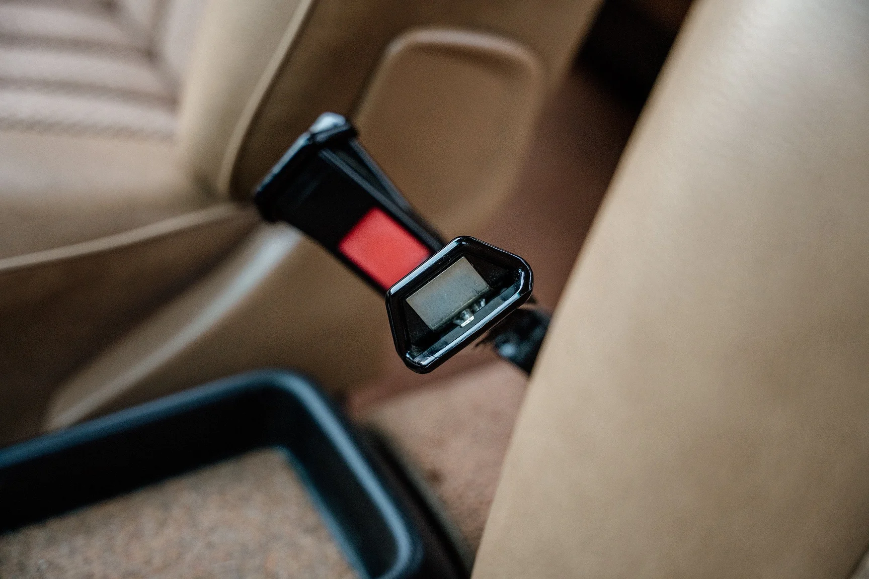 Interior image of 1975 Mercedes-Benz 240 D 3.0 (20)