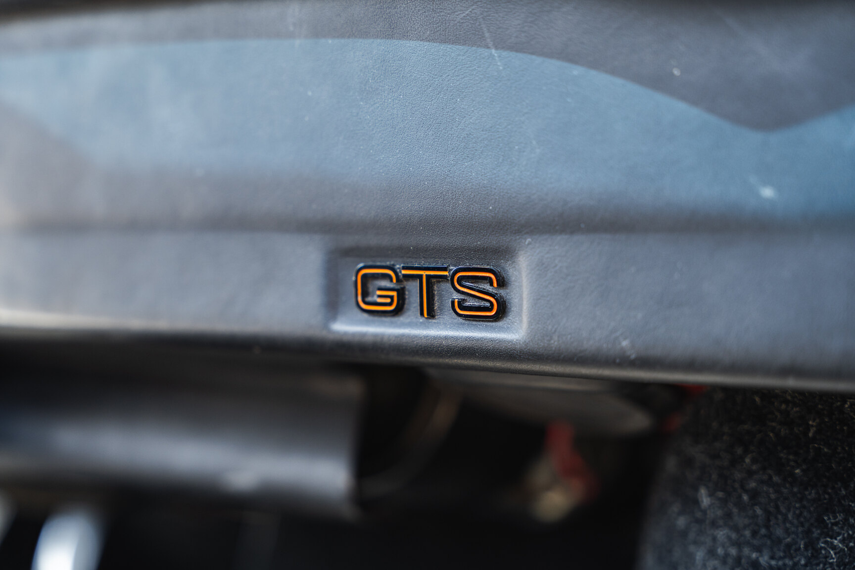 Interiörbild 1989 Ferrari 328 GTS