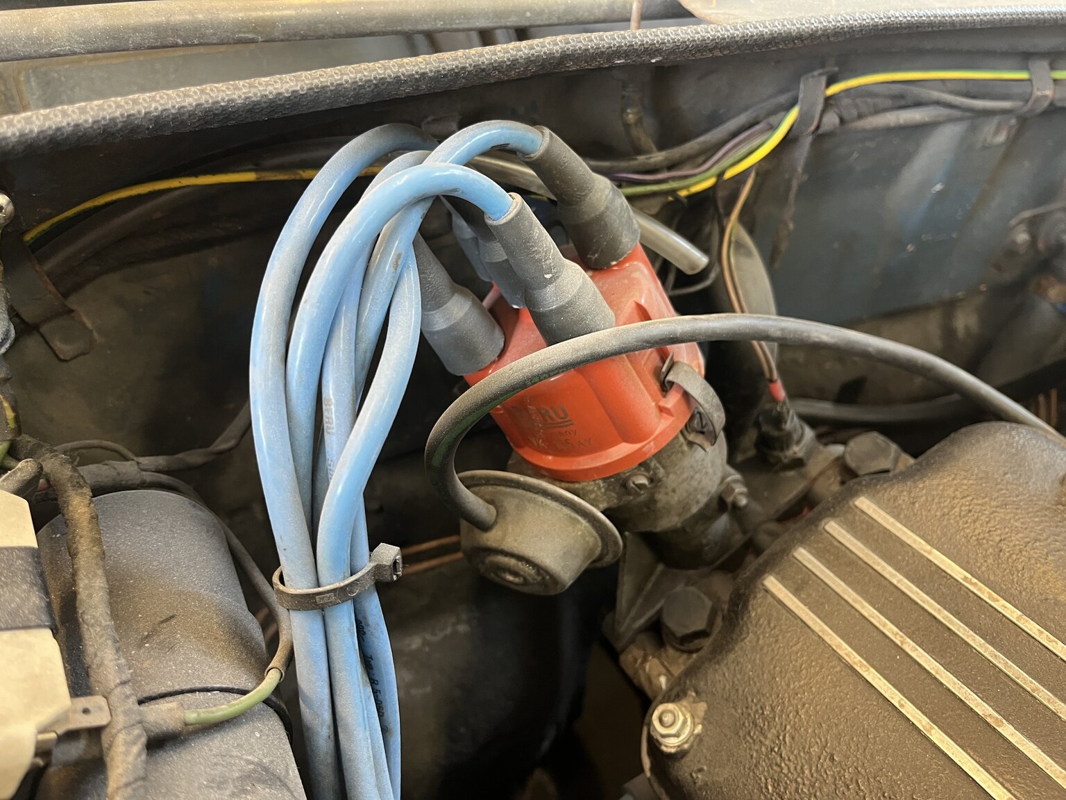 Image of 1972 BMW 2000 Touring mechanics