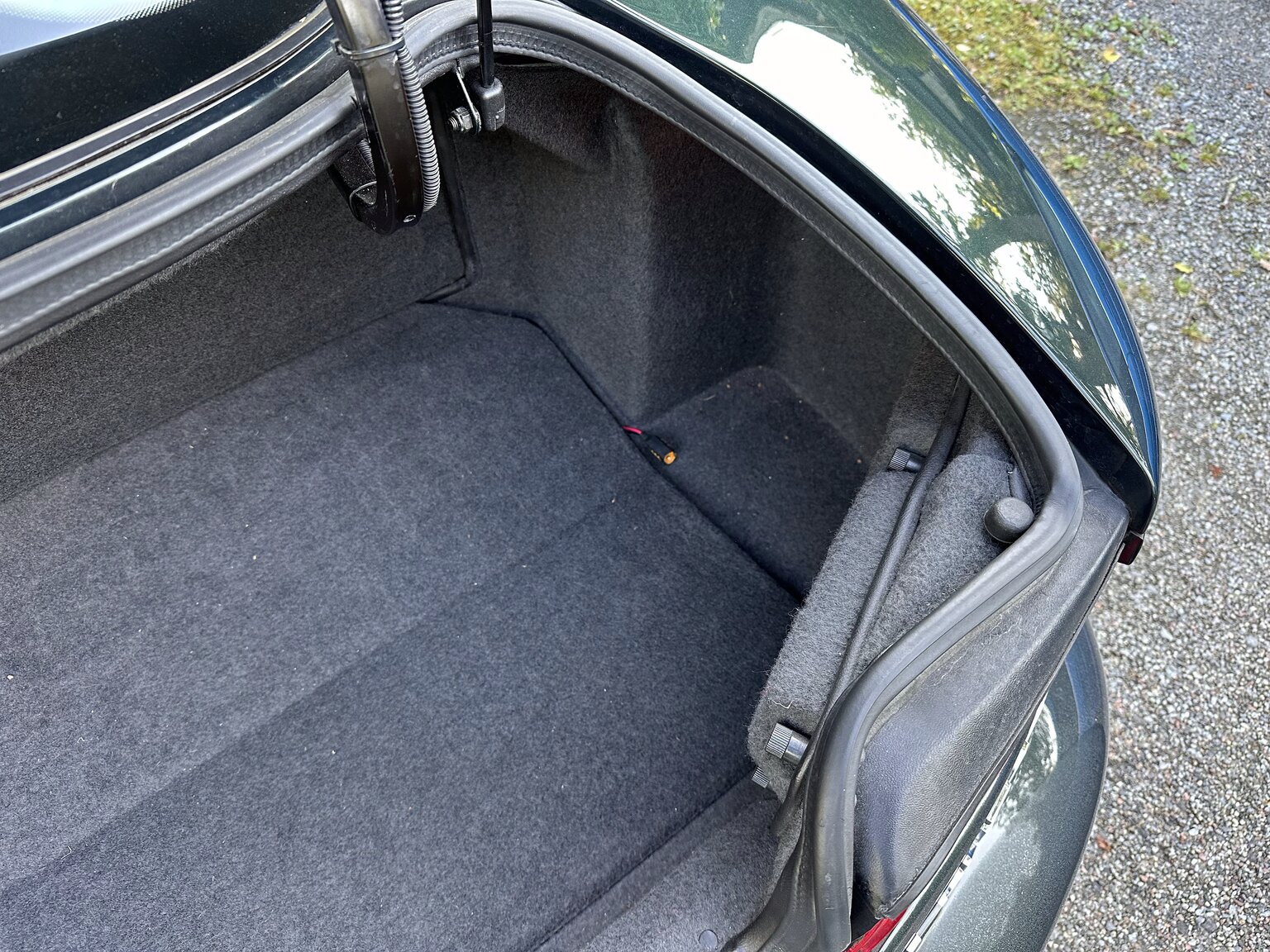 Interior image of 2003 Aston Martin DB7