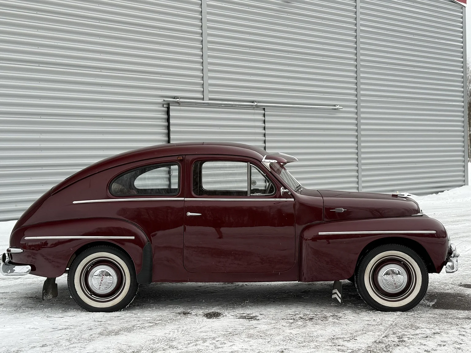 Exterior image of 1953 Volvo PV444ES (9)