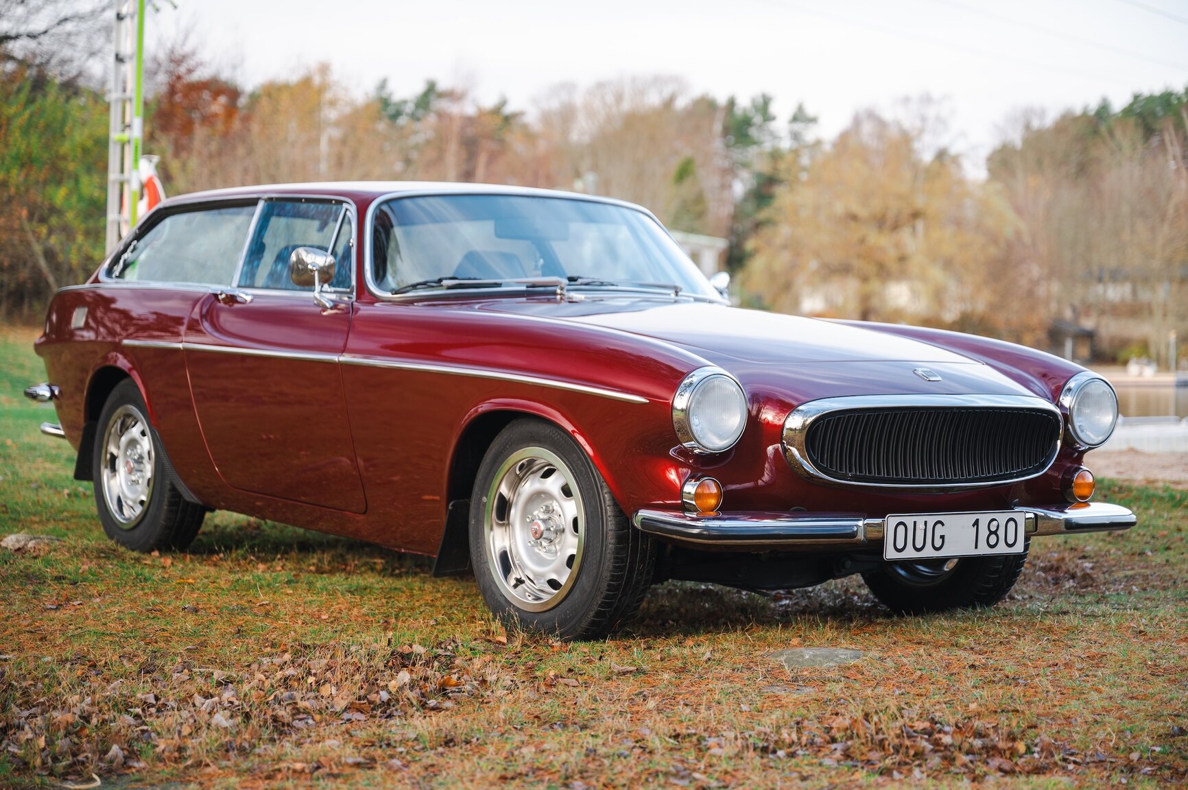 Exterior image of 1972 Volvo 1800 ES