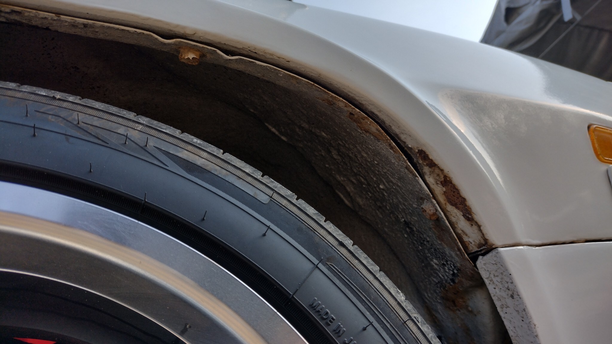 Exteriörbild på 1975 Chevrolet Camaro 307 (27)