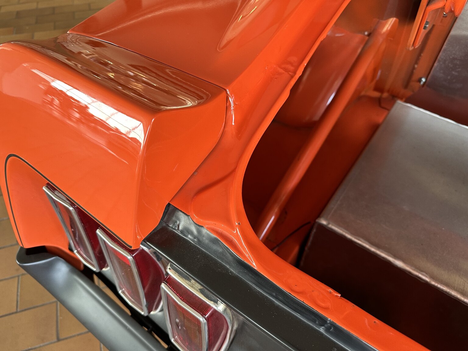 Exteriörbild på 1969 Ford Mustang Fastback Boss Race Car