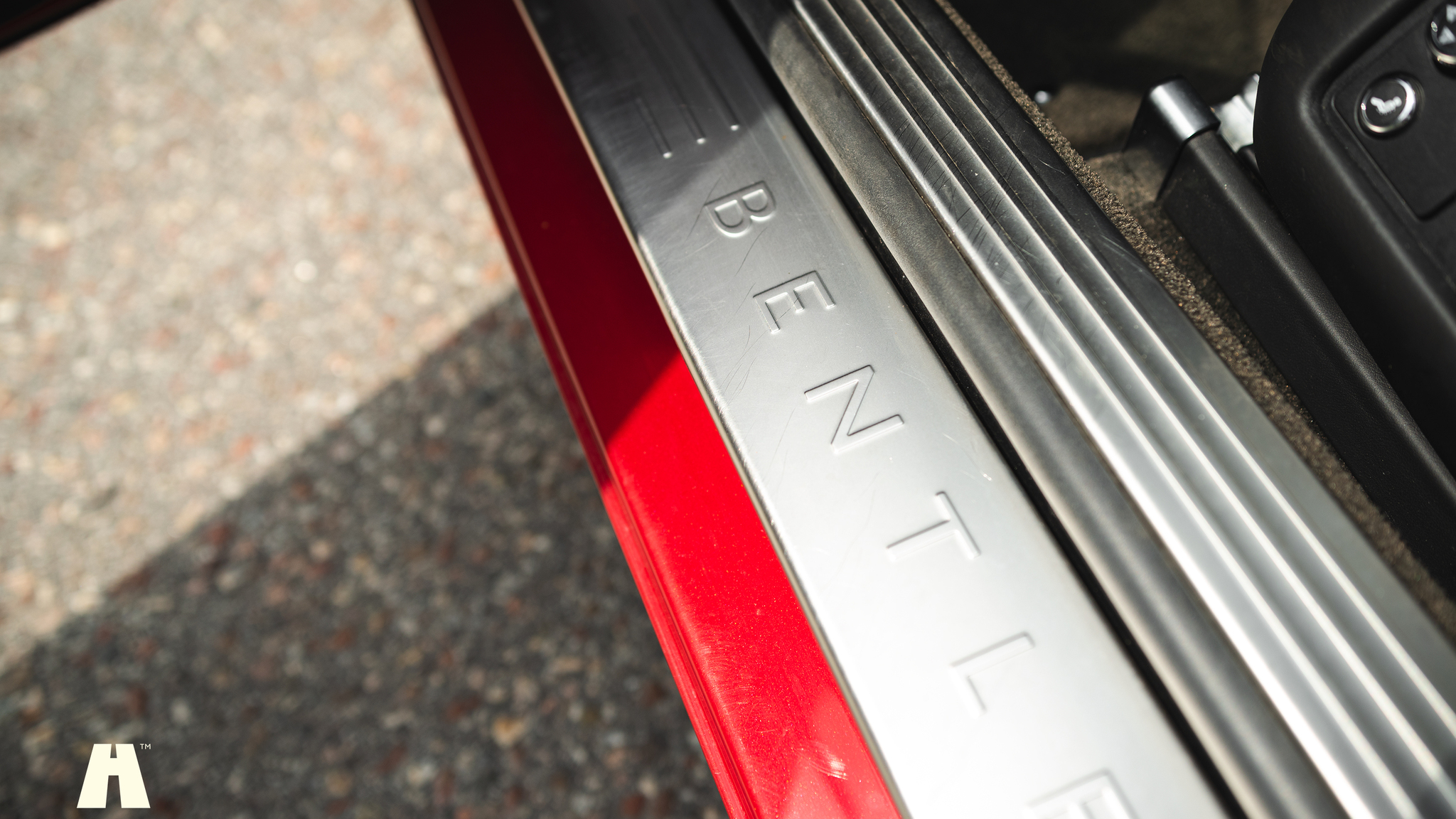 Innenraumfoto von 2013 Bentley Continental GT V8 (13)