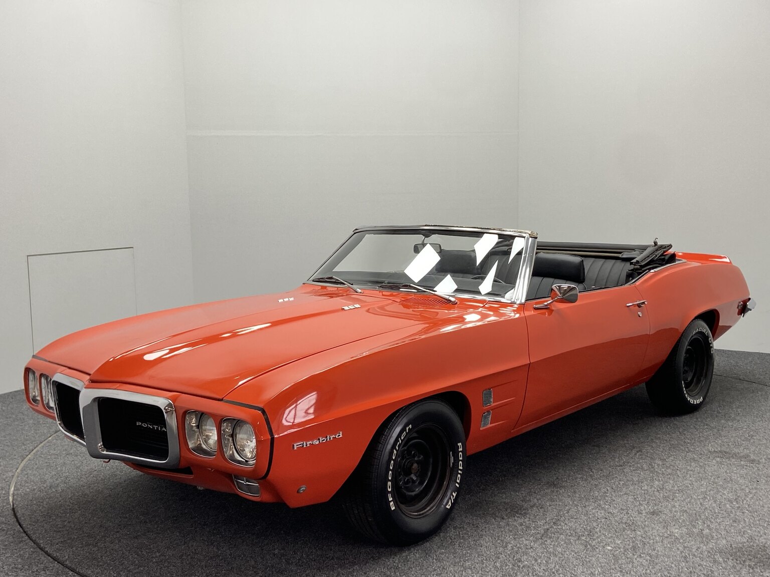 Exteriörbild på 1969 Pontiac Firebird